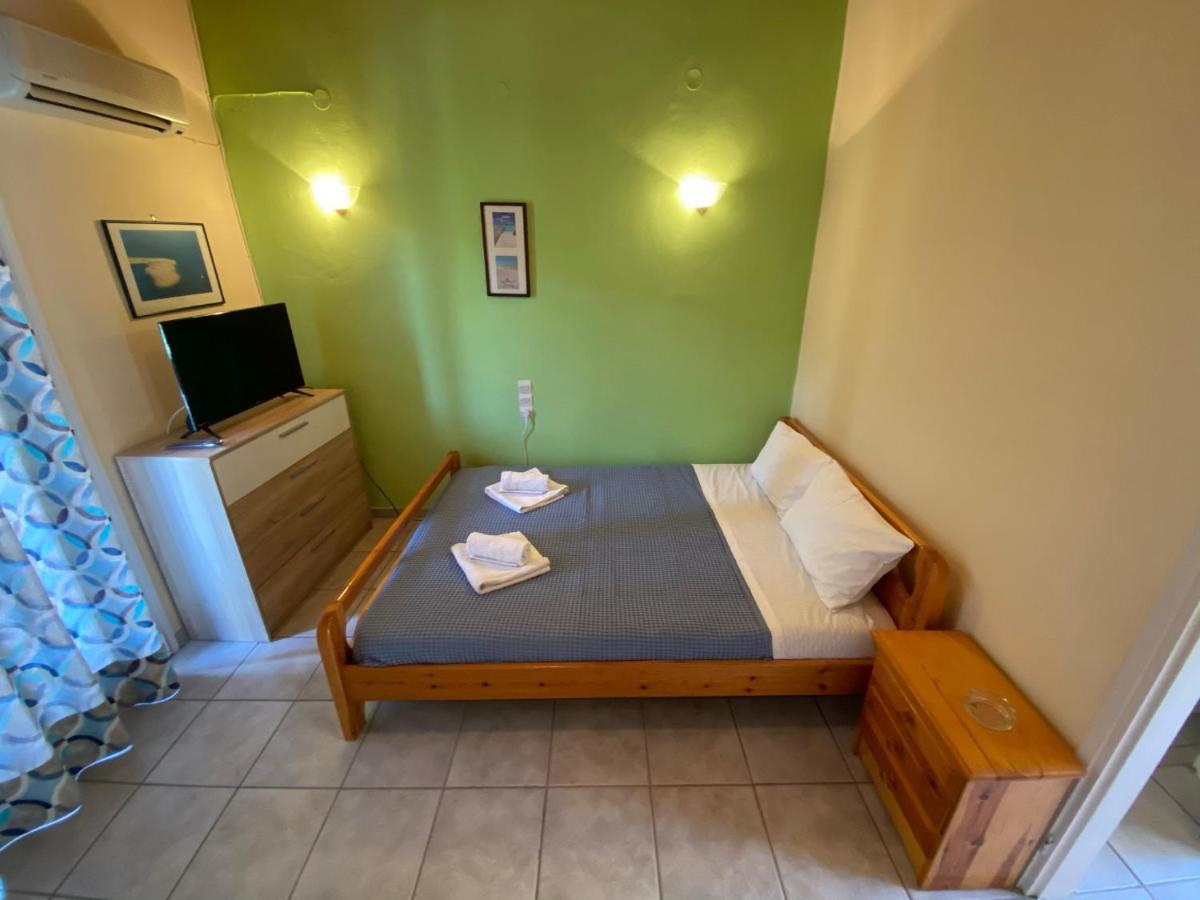 Marathes Studios Ayios Nikitas Bagian luar foto
