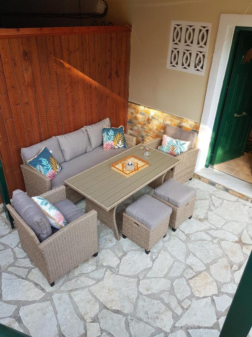 Marathes Studios Ayios Nikitas Bagian luar foto