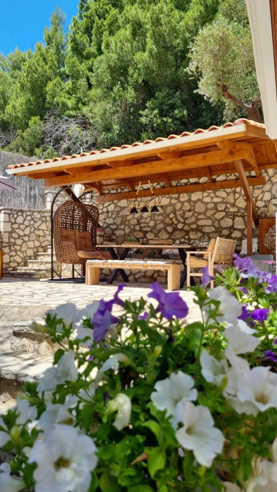 Marathes Studios Ayios Nikitas Bagian luar foto