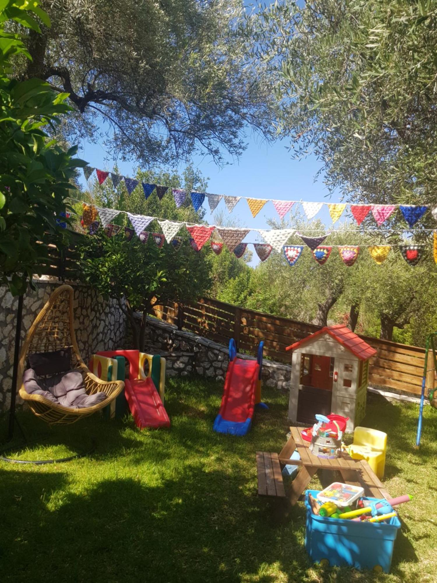 Marathes Studios Ayios Nikitas Bagian luar foto