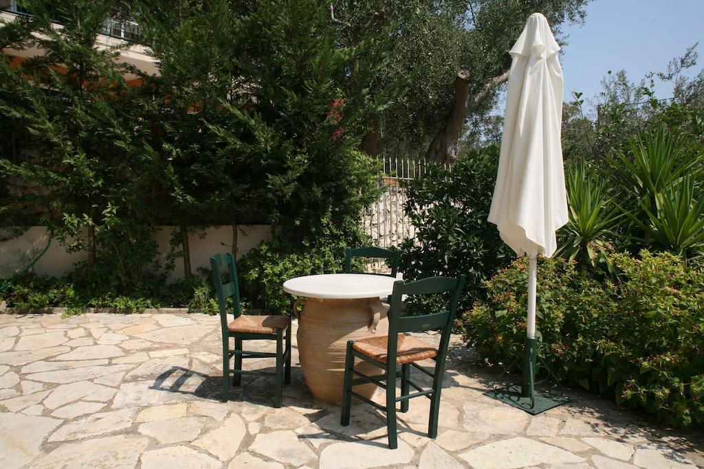 Marathes Studios Ayios Nikitas Bagian luar foto